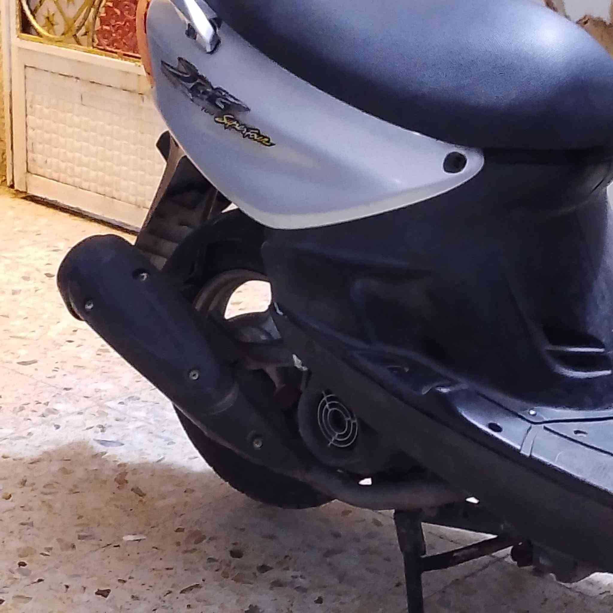 سلام عليكم متاح دراجه ماكس قجمه سلف وهندر مكينه ناعمه ممفتوحه كفاله عامه شلعه ومعدل الكهربائية كلهه شغله قفل ستيرن قفل صندوك وراق كامله سعر 450 المكان مدينة الصدر رقم الهاتف ***********
