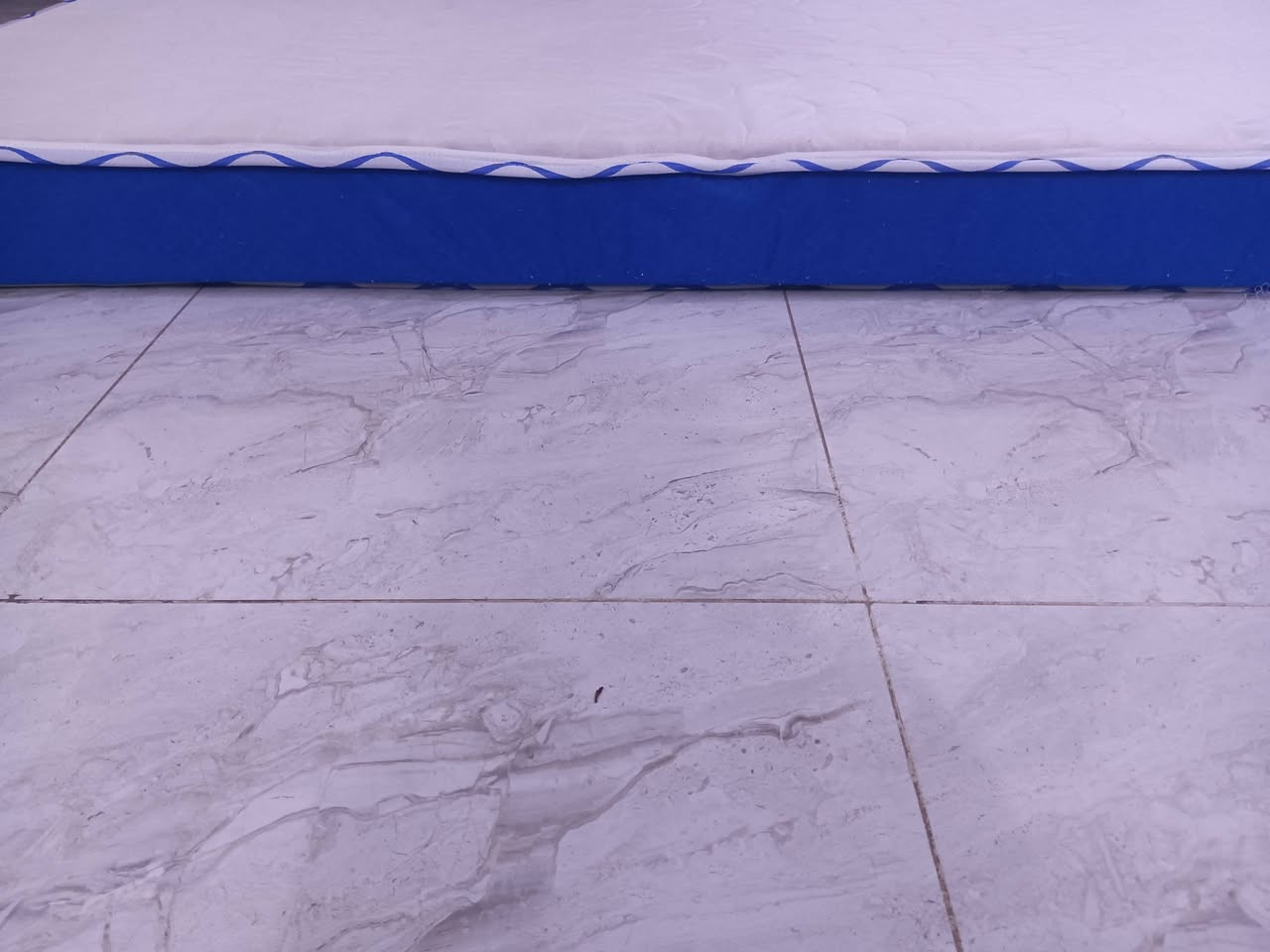 جربايه تزكام نظيفه جداا سعره 55
دوشك اصلي مضغوط شرط اخو الجديد  سعره 50

مكاني ديوانيه شارع المعهد الفني 
***********
