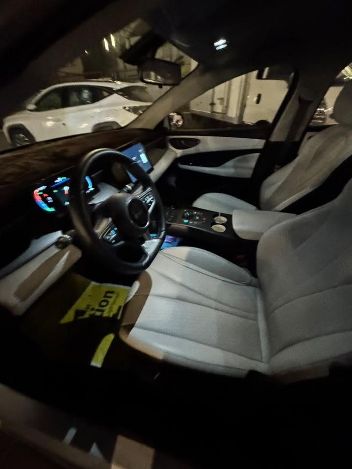 السلام عليكم ورحمة الله وبركاتة
BYD SEAL 5 2025
للبيع

الممشى 10 الاف كلي
6000 EV
4000HEV

الضرر فقط طخة بسيطة بالصندوك يروح بل pdr
الباقي مكفول

السيارة باسمي ثاني يوم تحويل

المكان بغداد حي الجهاد 

التفاصيل كاملة على الرقم
***********
