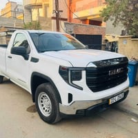 GMC سيره 2023 مكينه ٢٧٠٠ رقم شمالي تحولل بنفس اليوم ماشيه 71 الف 07708...
