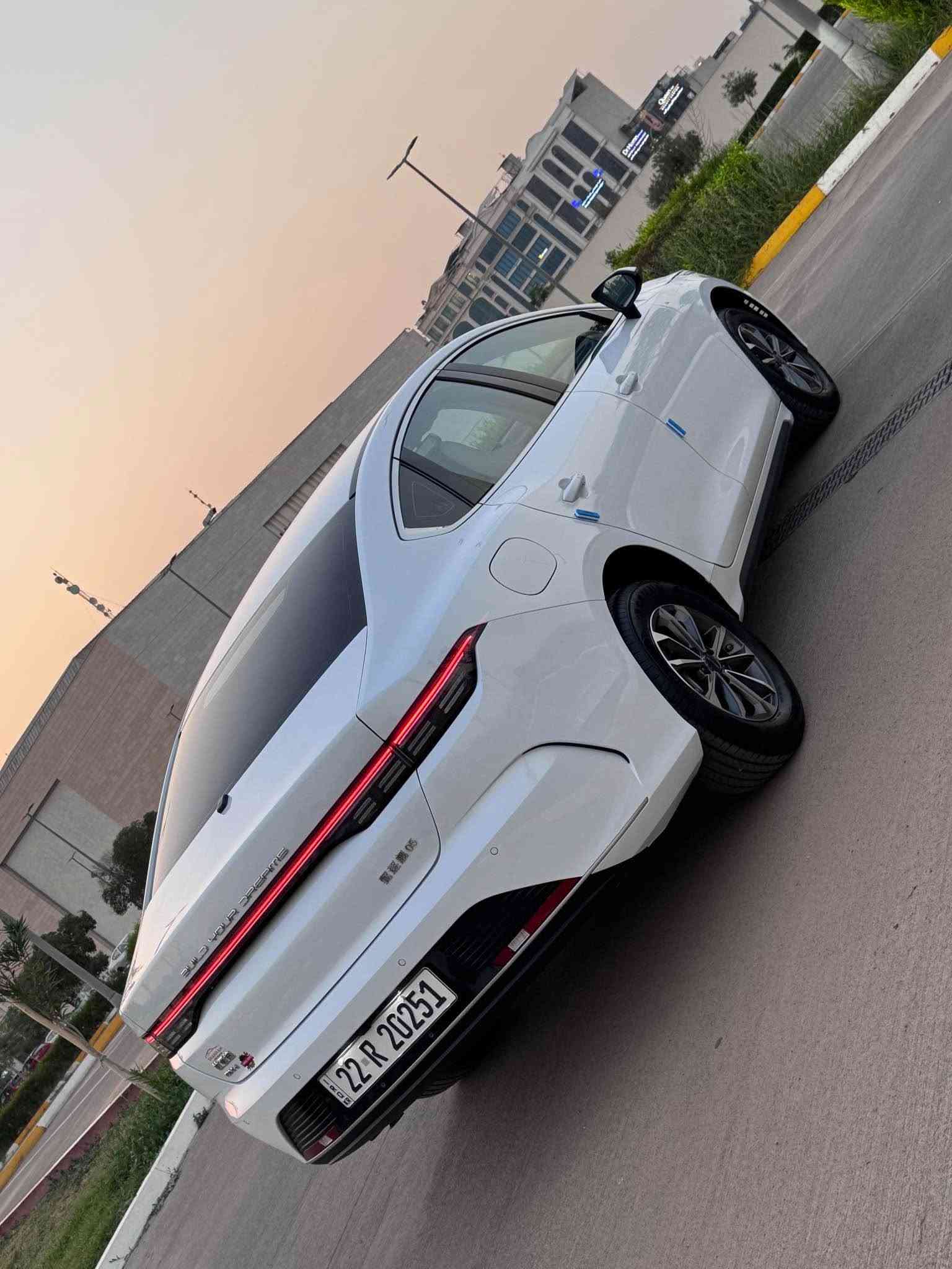 بي واي دي ديستروي05 نيو مصفات ٢٠٢٥ هيجي نيه ده عامي لو ده عامي شه رت تحديل قوب هيحي نيه هه ندك ته زره ي هه يه ١٩هه زار رويه باتري و كاره باي هه موي. به شه رت تحويل غرامه هه مووي. به شه رت به ناوخومه *********** أربيل, العراق
