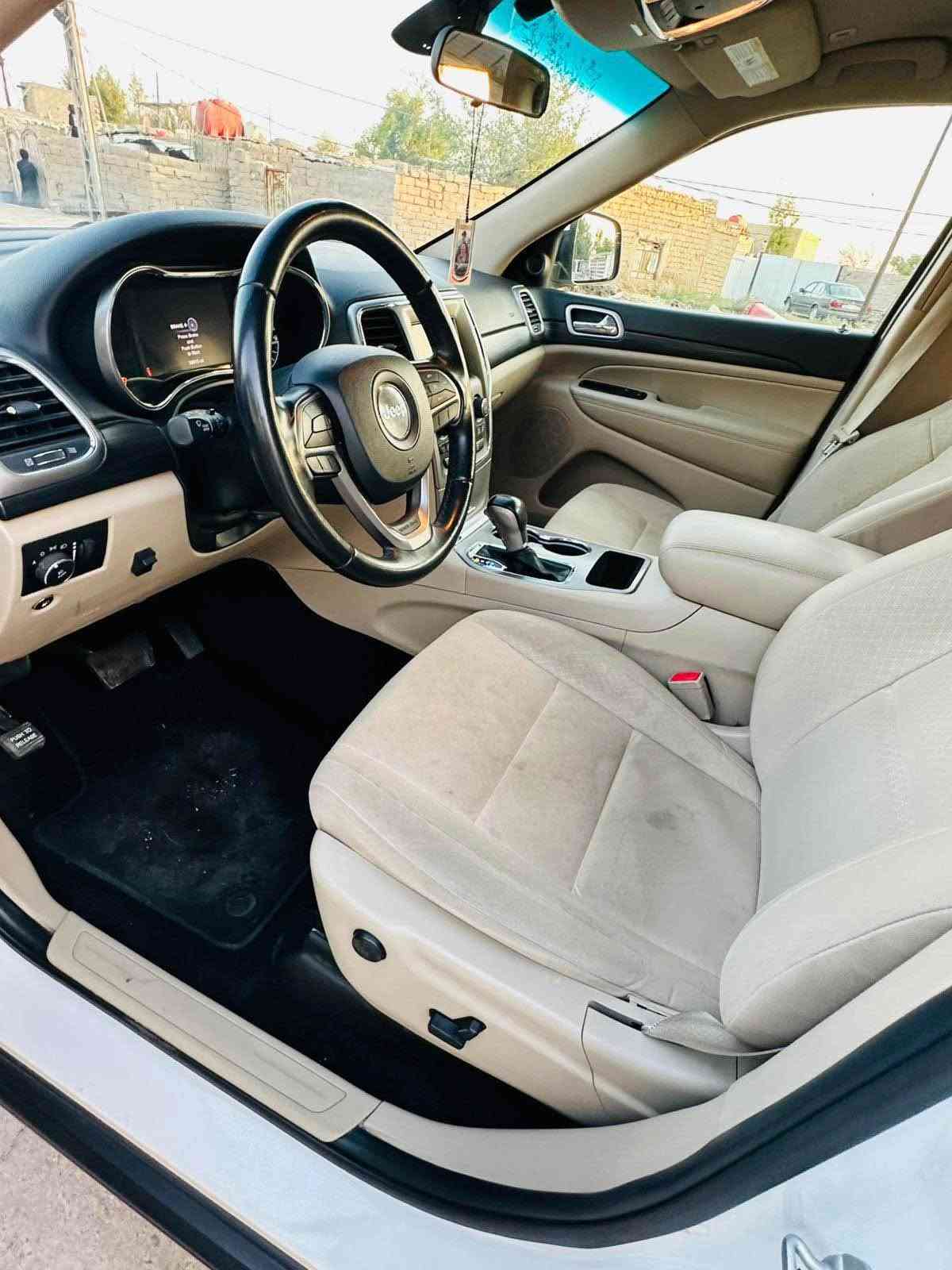 جيب شيروكي مديل 2021 بيها جاملغ بنيد باقي كفاله عامه سياره جديده سعر 210 تصال *********** البصرة, العراق

نص مكتوب في الصور:
- Free bid history copart and iaai » Jeep » Grand cherokee » Jeep Grand Cherokee Laredo 2021 White 3.6L 6 vin: 1C4RJFAG7MC576403 Jeep Grand Cherokee Laredo 2021 White 3.6L 6 vin: 1C4RJFAG7MC576403 Final bid: $16000 Auction: Copart SOLD Lot number: 60778742 Date of sale: 01.11.2022 en.bidfax.info