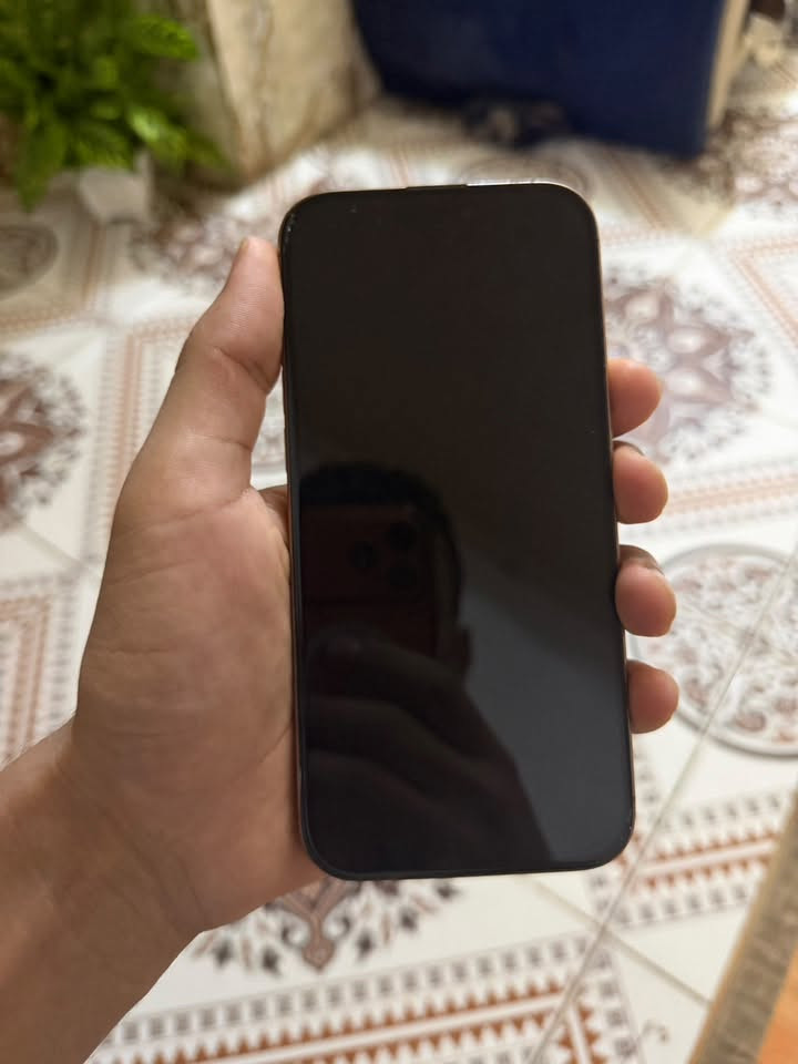ايفون ١٦ برو ماكس بطاريه ٩١ شاحنته ويا وباكيته كامل الجهاز
سعره مليون و٣٥٠ 

***********
