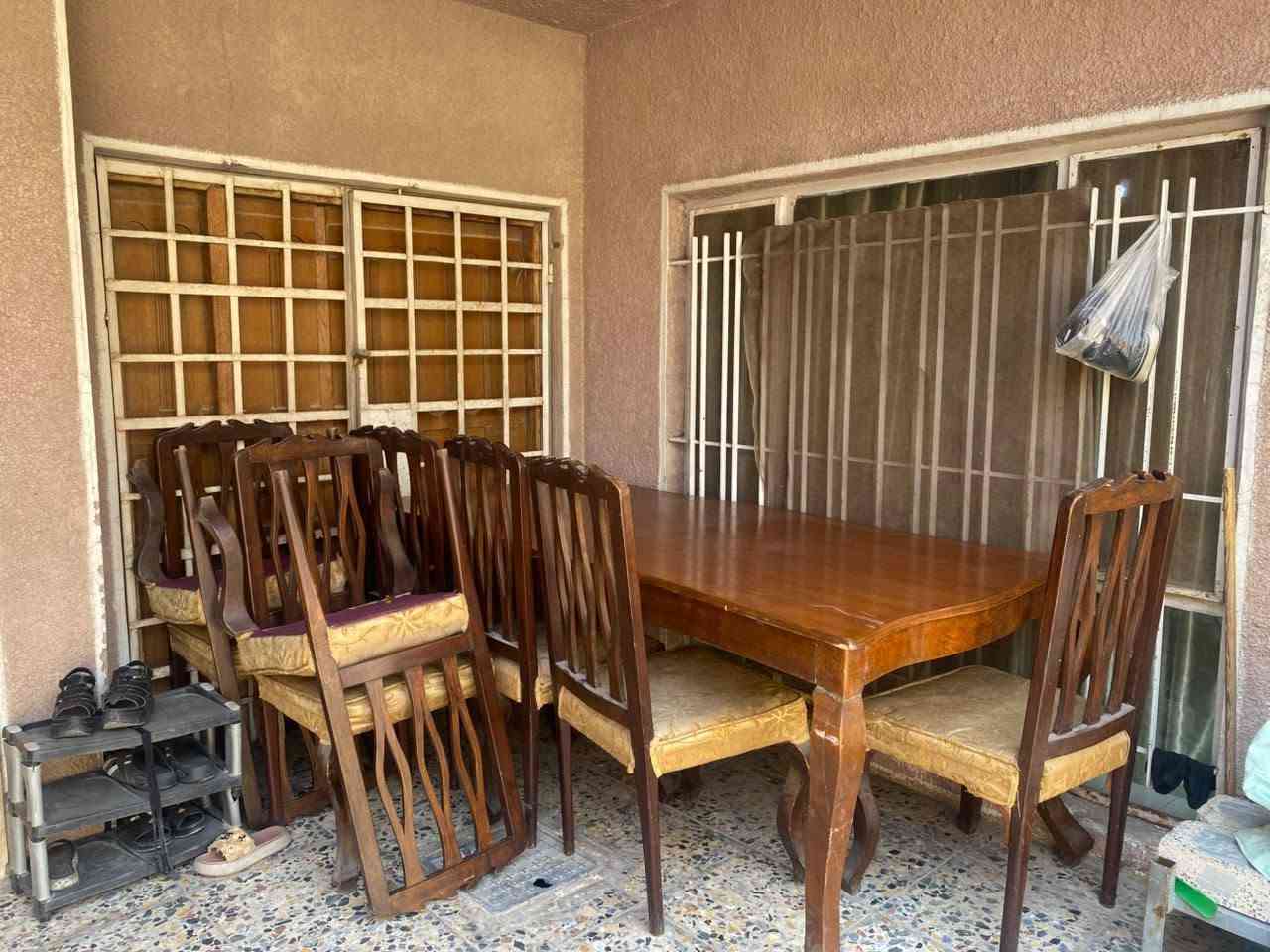 سلام عليكم ميز للبيع خشب صاج اصلي العرض متر والطول مترين و8كراسي
التواصل على رقم ***********
بي واتساب
