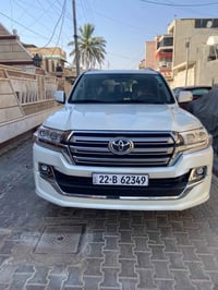 لاندكروزر GXR • ٢٠٢٠ • ٧٣ الف