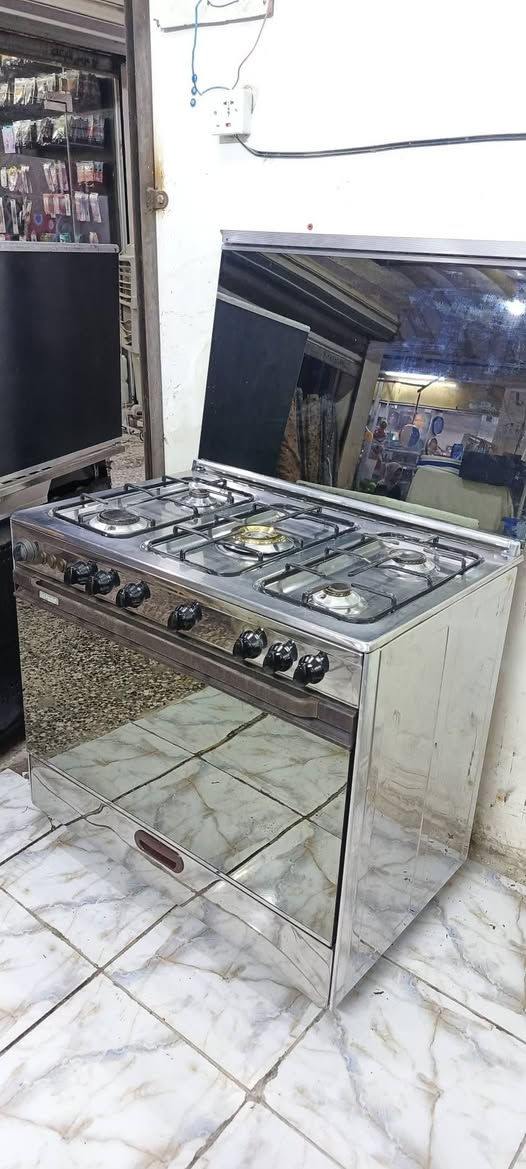 يا الله السلام عليكم زبائنها 
الكرام عدنه طباخات للبيع 
المصريه باب اول مع الضمان 
5 اشهر صيانه موقعيه 
الطباخات الموجوده حالين 
يونيفرسال 90 في 60 
تكنو كاز قياس 90في 60
يونير قياس 90 في 60
خدمت توصيل موجود داخل الثعالبة موجود 
زورونه وكل هلا بيكم 
وان شاء الله ما انقصر وياكم 
لتواصل ***********
عنواني بغداد سوق الثعالبة الحديث يم محلات ابو مصطفى الدراجي ابو الغذائية

