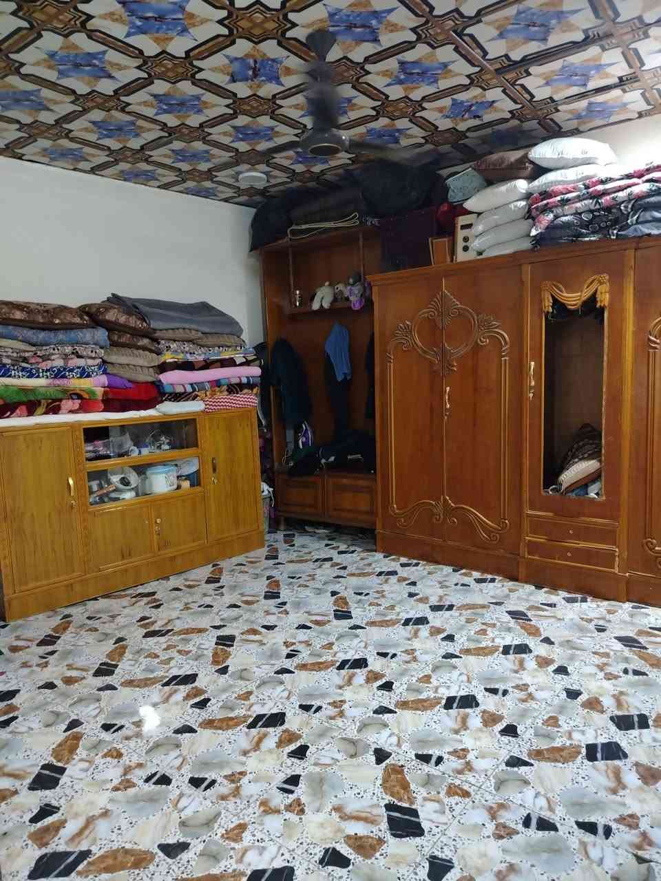 دار ٨٥ م تجعيب طابوك بناء بلوك عكاده سيراميك الجدار ارضيه بورسلين سقف ثانوي عنوان شارع علكم نهايت شارع حاتم الخير سعر ٢٩ وبي مجال ***********
