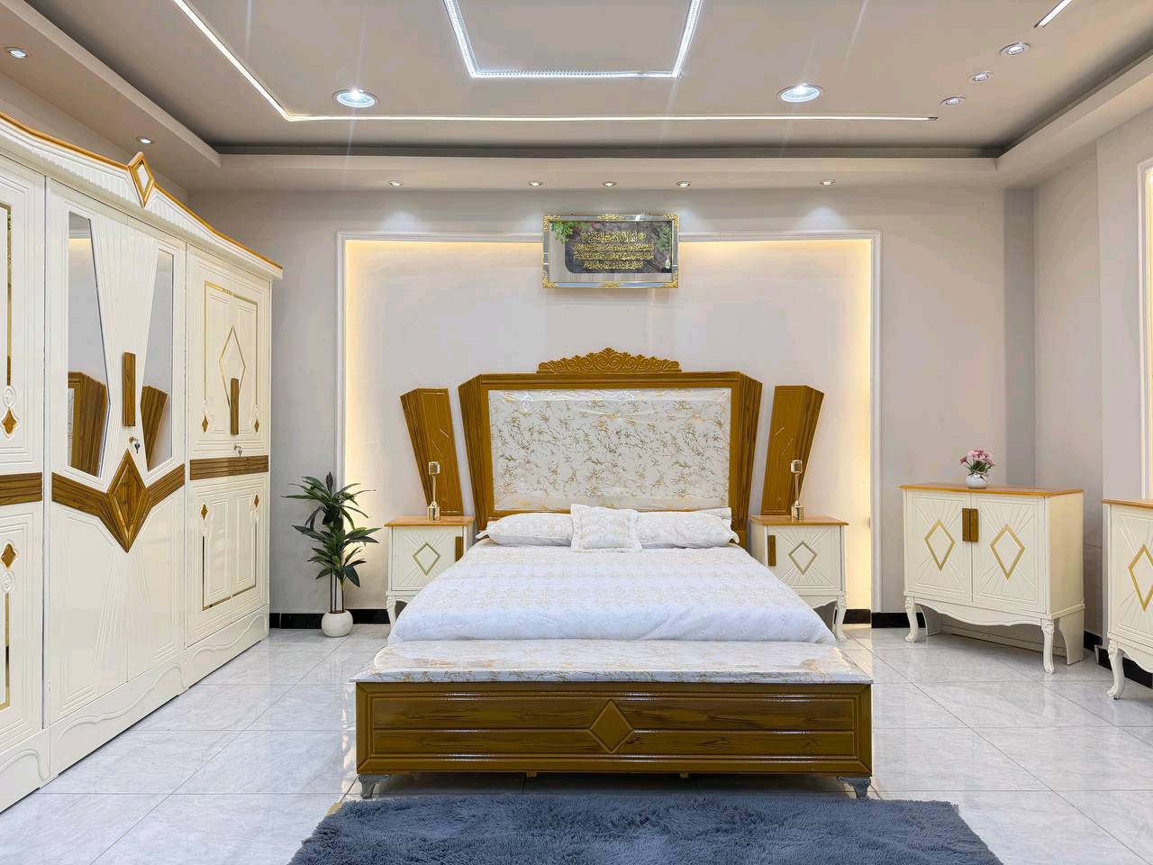 مليون  فقط😍

غرف نجاره عراقيه 💯💯

تتكون من 8  قطع 

عرض الكنتور 3 و20سم

ارتفاع الكنتور 2 و20سم

السرير بلوك ٦ ارجل

طول السرير 200 سم 

عرض السرير 160 سم 

الضهر براغي

 

الشازلون 50 الف