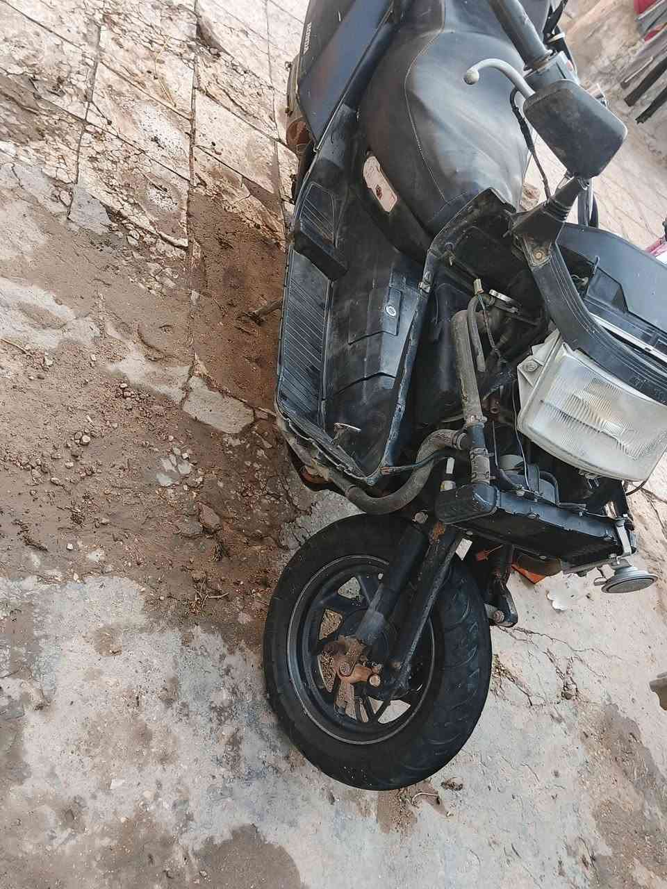 سلام عليكم  فيوجن البيع دراجه بيه خيط بخار قليل
كربيات شغاله وتايرات جداد السعر 300 وبيه ماجال 
المكان نجف ناحيته الحريه ***********
