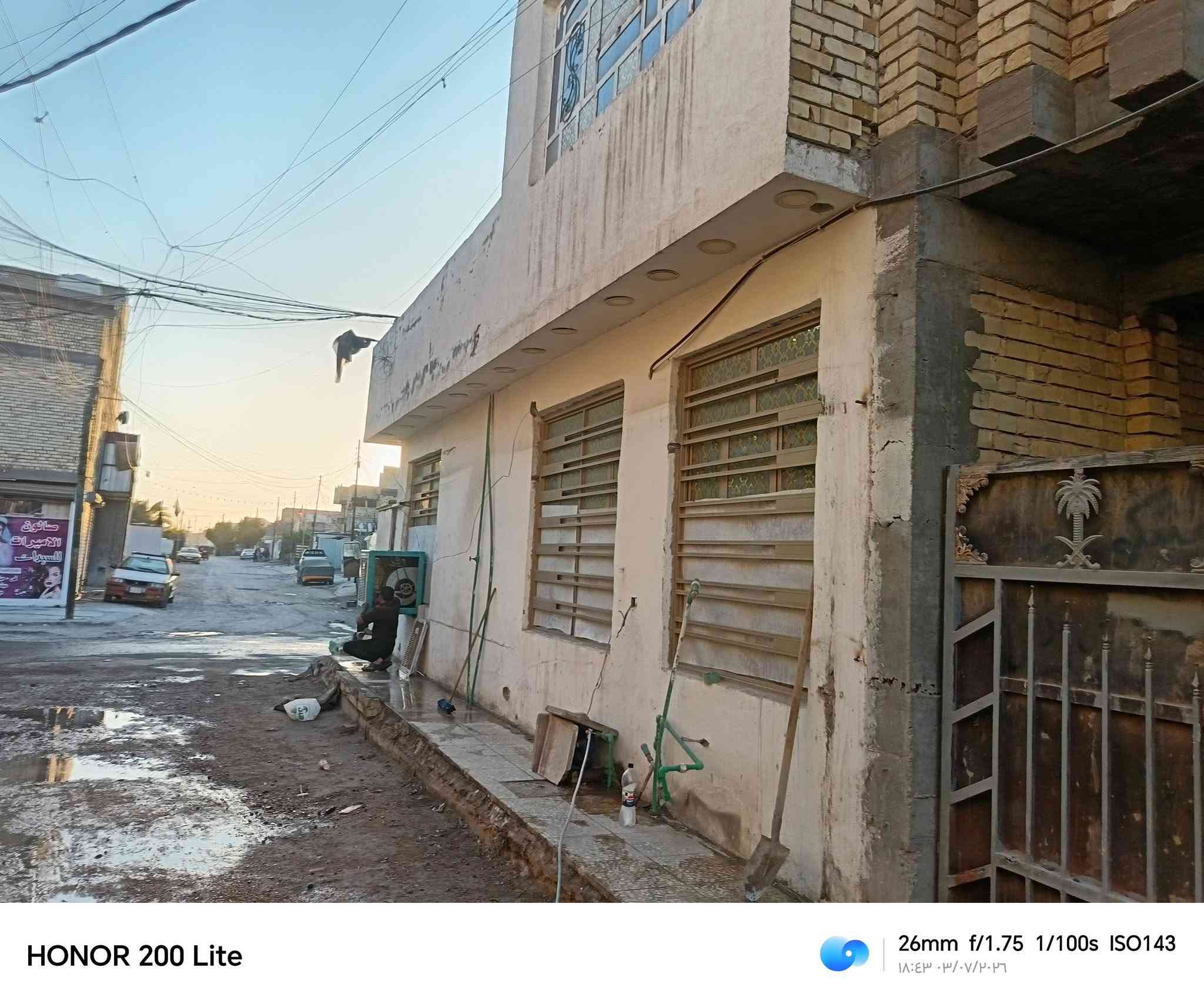 السلام عليكم
بيت للبيع والايجار
مساحه ٦٥ متر ركن
الطابق الارضي معزول عن الطابق الثاني بباب من الصفحه
شارع ١٥ قريب من مجمع الزيتون شارع ٢٠
متكون من غرفه نوم واستقبال وصاله مطبخ و٢ مجاميع صحيه
موجر حاليا يفرغ بعد يومين
***********
***********

نص مكتوب في الصور:
- HONOR 200 Lite 24mm f/1.75 1/17s ISO3692 ۰۰:۲۰ ۰۱/۱۰/۲۰۲۶
- HONOR 200 Lite 26mm f/1.75 1/100s ISO116 18:45 03/07/2026
- HONOR 200 Lite 26mm f/1.75 1/100s ISO143 18:43 03/07/2026
- HONOR 200 Lite 17mm f/2.2 1/50s ISO601 ٢٠:٥٦ ٢٠/٠٧/٢٠٢٤