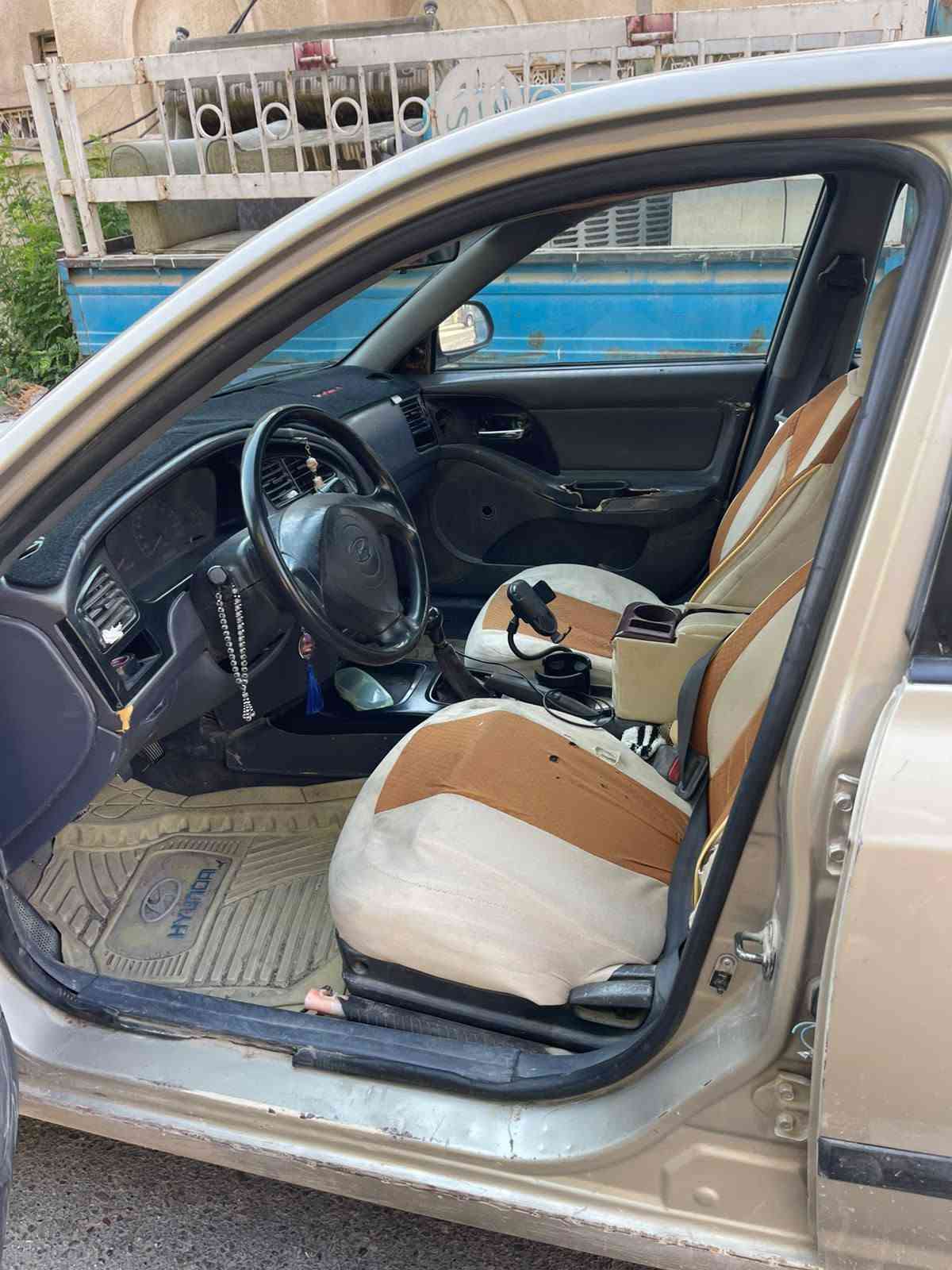 السلام عليكم
للبيع النتره موديل 2003
خليجي كير عادي 
محرك 1800
محرك بي تبخير 
تبريد ثلج 
صدر تمام 
بيها معجون بلقماره
بيها حادث بجم 
رقم انبار دولي بسمي
السعر 40 وبي مجال 
مكان السيارة بغداد 
الغزاليه 
مكلف بل نشر
***********
