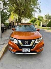 نيسان روج 2018  المحرك: 4 سلندر – 2500cc  المواصفات:  • فول فتحه و بان...