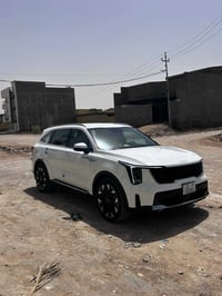 سورينتو ٢٠٢٥ • ٣٥٠٠ سي سي • ٧ راكب