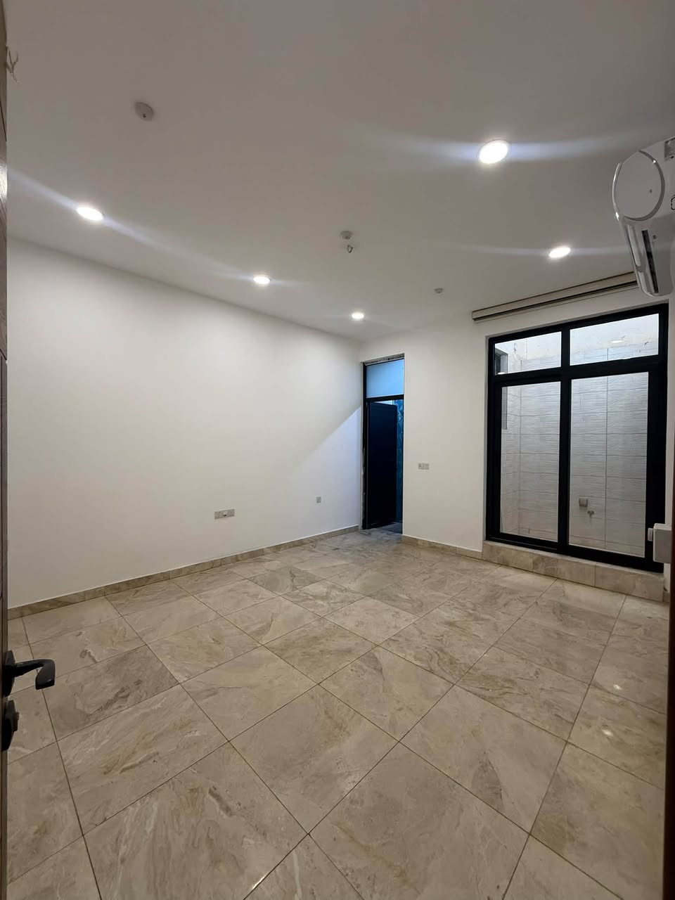 عرسات الهندية • ٢٣٠م • مكاتب