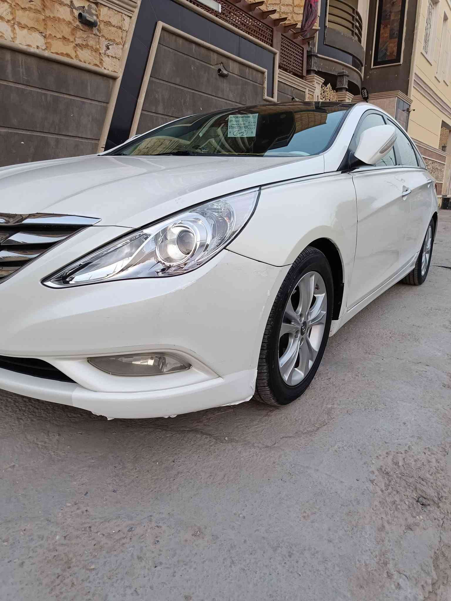 سلام عليكم 
هونداي سوناتا 2013
وارد أمريكي فول مواصفات(LIMITED) 
ماشيه 257mi
رقم ذي قار إنكليزي باسمي
سنويه ل 2033
مواصفات فول بصمه كشنات جلد
كشنات تدفئه وتبريد 
شاشه وكامره سماعات(Dimension)
تبريد قطعتين 
مكينه وكير وتبريد 
تخم تاير باتري
حداديه كلهن جاهزات
ادامه كامله للسياره
لايت عالي زنون
الكهربائيات كله جاهزه 
السياره جاهزه على آخر حبايه ومابيه أي نقص
ضرر السياره رشات صبغ مع تبديل بدون دواخل أبد وبدون ايرباك حادث السياره كلير أثر جراد وصبغ قليل طخات سونار موجود بل منشور 
سعره 98 وبيه مجال مكاني ناصريه مركز
رقمي ***********
