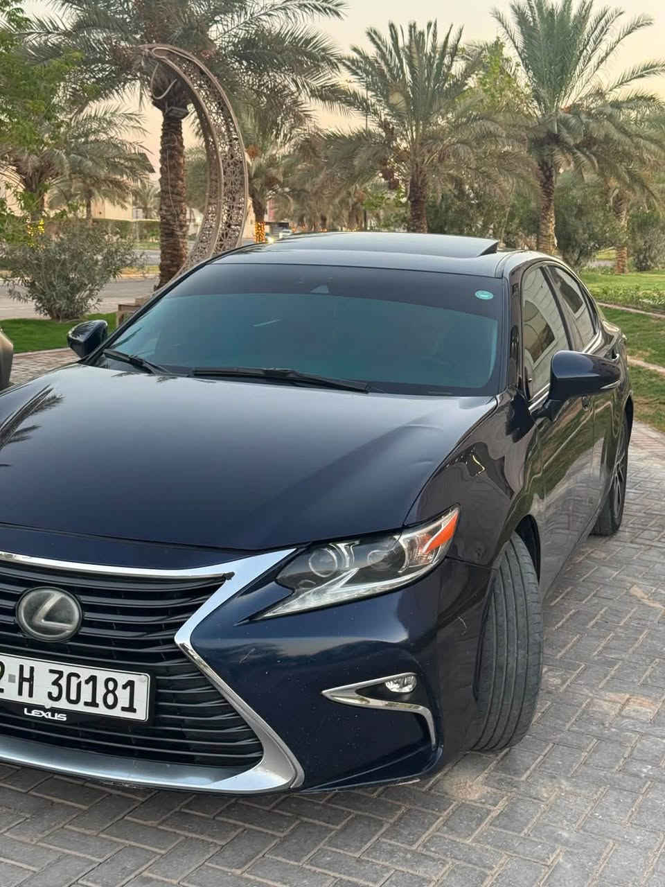 السلام عليكم من رخصه الادمن
لكزس ٢٠١٨ سته سلندر 
بيها جاملغ ونص الباب الخلفي صبغ 
ماشيه ١٧٥الف كيلو
السياره مصروف عليها هواي نضر عينك
مواصفاتها معروفه
بصمه 
فتحه 
شاشه 
كامره 
كشن كهرباء 
فول مواصفات 
مكانها كربلاء
السعر 193 وبيها مجال قليل
للاستفسار ***********
