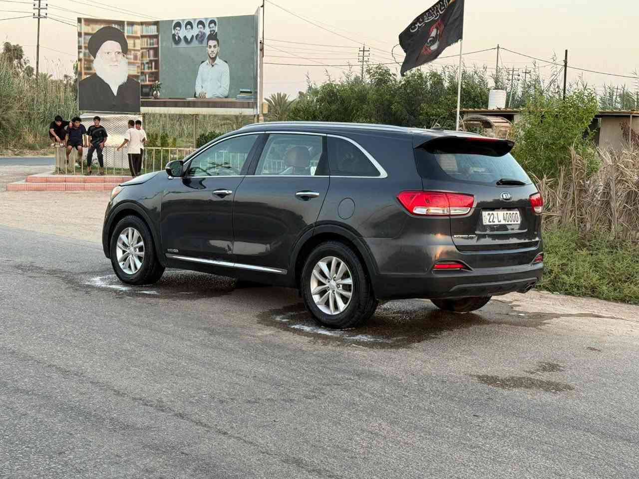 السلام عليكم 
سورنتو مريكي بيها رشات تقريباا اربع قطع بدون داخل شرط. مكينه سته سبعا راكب 
ماشيه ٨٠  حلوه تراي جديد تبريد ثلج 
شعندك مراوس واتساب 
***********
مكاني بابل
