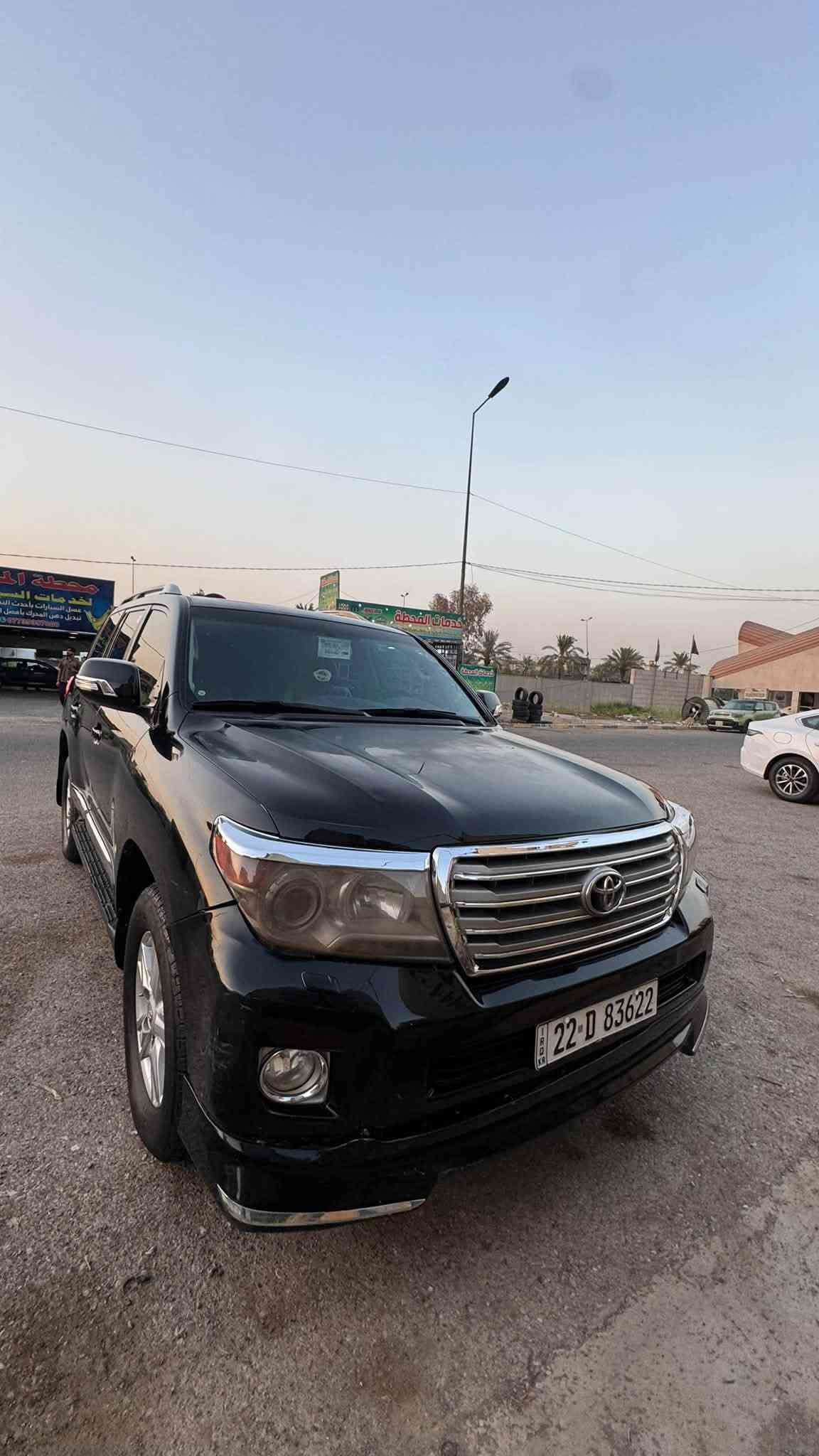 LAND CRUISER V.XR
نويوتا لاندكروزر مديل 2013  محرك 8سلندر فول مواصفات بصمة. فتحة. طفاية حريق. 3 قطع تبريد. مناخ منفصل. تحديد مسار. مثبت سرعة. مانع انزلاق. فورويل. مقاعد كهرباء. مري كهرباء. حساسات امامي +
خلفي. نقطة عمياء +

العنوان بغداد الجديده رقم الهاتف ***********
***********

السعر 330$$$
