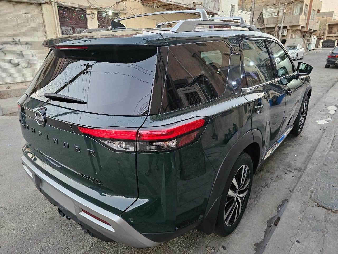 السلام عليكم
للبيع
NISSAN PATHFINDER PLATINUM 4WD  
 
من اعلى المواصفات بلاتينيوم 

اللون:  اخضر زيتوني مميز 
الموديل : 2024
نوع المحرك : 6 سلندر (3.5L)
السعر:275

عداد المسافه:34 الف مايل 

الضرر: تبديل ابواب جهة السائق نفس اللون السياره بدون صبغ صور الحادث مرفقه
المواصفات: PLATINUM
السياره مرقمه بغداد كتاب شهداء رقم مميز 70800

فتحة بانوراما
داتا شو
كيج الكتروني
خمس كاميرات (360)
بصمه تشغيل
بصمة اربع ابواب
تشغيل عن بعد 
كشنات امامي تبريد
كشنات تدفئة 
ستيرن تدفئة 
كشنات كهرباء
رادار امامي
رادارات جانبيه
رادار خلفي
حساس خلفي
شاشه كبيرة
مانع انزلاق
كروز سرعه
هاند بريك بصمه
اوتو هولد
نظام ايكو نورمال سبورت
صندوق كهرباء
7 راكب
وبقية مواصفات PLATINUM المعروفة 

العنوان :
بغداد حي القاهره  ‏‎

‏‎للاتصال والاستفسار :
***********
