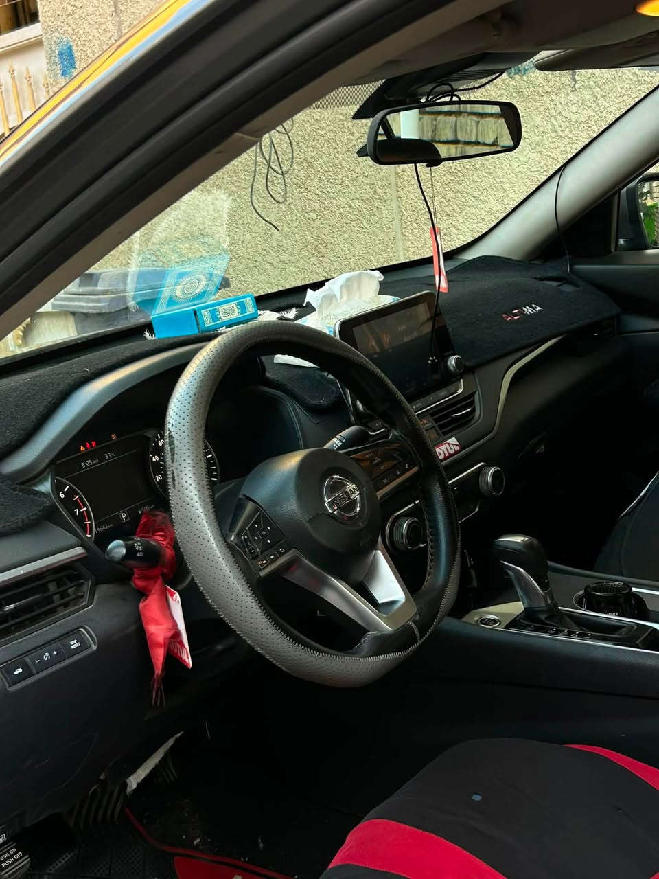 نيسان اليتما موديل 2022 
الوارد أمريكي

المسافه المقطوعه 119416KM

المواصفات SV

✅كأمره خلفيه 
✅مستشعر الوقوف 
 
✅مثبت السرعه 
✅شاشه 
✅مراقبه النقطه العمياء
✅مصابيح زينون الاماميه 
✅مانع الانزلاق 
✅رادار 
✅التشغيل عن بعد 
✅نظام المفتاح الذكي
ABC
✅حساسات ضغط الإطارات 

✅الضوء العالي التلقائي 
✅بصمه ابواب
✅بصمه تشغيل 

📞رقم الاستفسار ***********
💵السعر400’15$ 
📍العنوان بغداد العطيفيه
