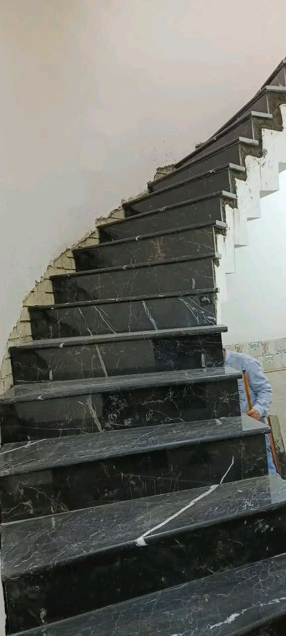 ***********
ابو ملاك خلفه سيراميك وبورسلين لوح 120 بي 60 جدران وارضيه اسعار مناسبه ونلتزم بالمواعيد مقيم ببغداد
