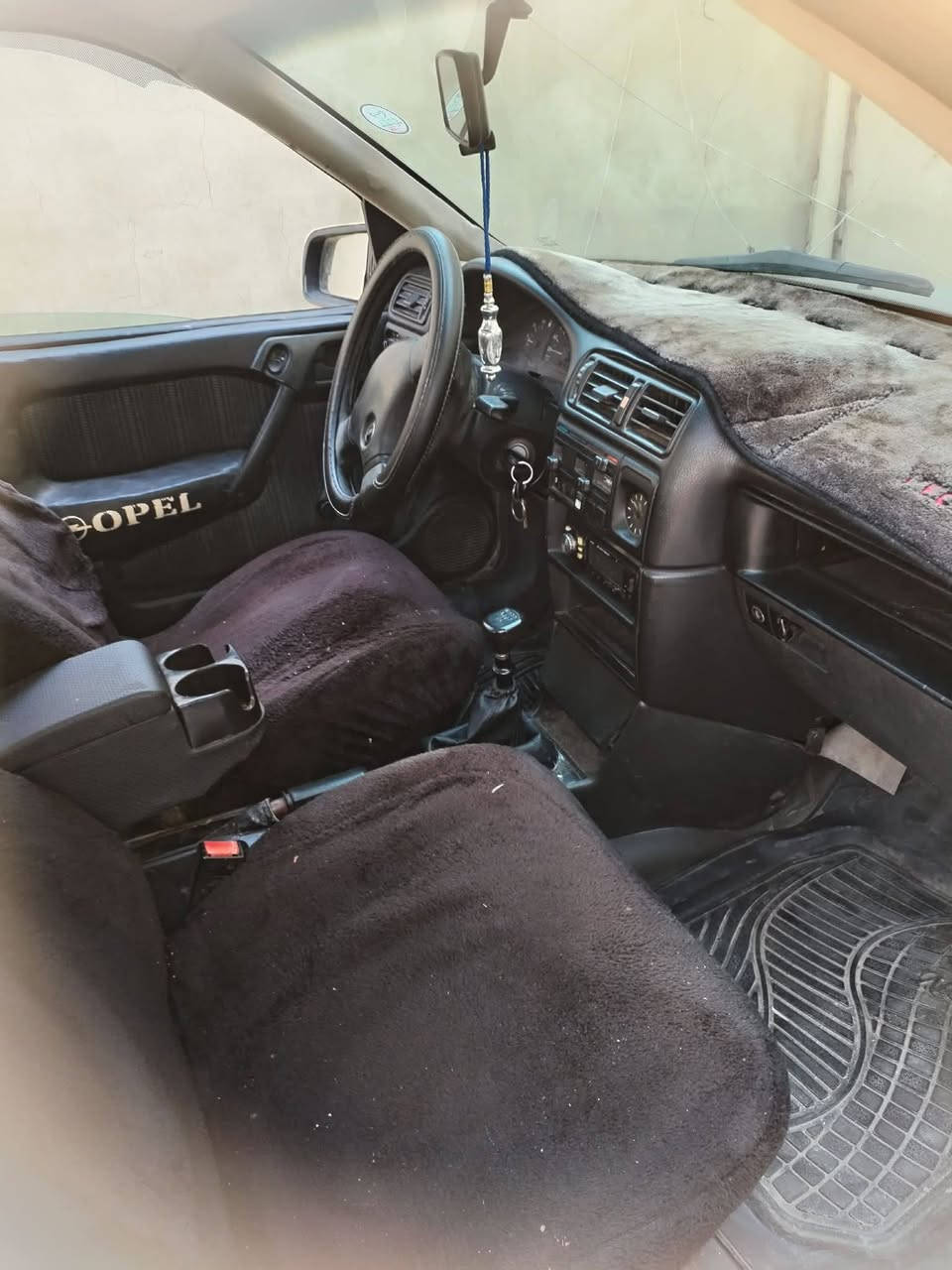 أوبل فكترا رقم كركوك محرك 18 دفتر بنزين بي بدون عيب سنويه ساقط 21 عنوان كركوك بنجا علي سعر 30$ بي مجال *********** موديل 91
