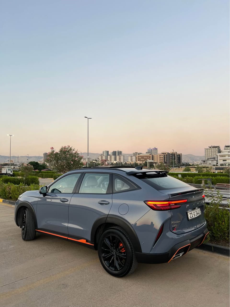 هەڤاڵی h6 GT مۆدێل 2023 سپۆرت  
ڕەنگ : سمیتی 
تەنها ٤٢ هەزار کیلۆمەتر ڕۆشتوە .
ناو کرێمی مەرخوب 
دەبڵ ئەکسل .
پانارۆما .
گێڕ ڤۆلیۆم .
٢ شاشە .
ئۆتۆ درایڤ .
ئۆتۆ پارک .
ئۆتۆ هۆلد .
ئۆتۆ برێک .
ئۆتۆ ستۆپ .
ڕاداری خەتی جادە .
وایەرلێس چارج .
کوشن ساردو گەرم هەردوکی .
کوشن جلد .
سوکان هیتەر .
کامێرە ٣٦٠  .
تراکشن کۆنتڕۆڵ .
داتاشۆ .
سندوق کارەبای شەفت.
 7 مۆدی لێخورین sport : normal: eco snow : race : sand : off road.
گێچ ئەلیکترۆنی .
شاشە گەورە لەمس .
تەحدید سورعە.
دەبڵ عەدەسە .
بلاجکتۆر .
تەبرید مەرکەزی .
بەصمه.

سعر لە کۆمێنت داوابکە ڕاستەخۆ بۆت دیت 📩 

کامل سێرڤزی لە شەریکە بۆ کراوە زەمانی شەریکەی تیا ماوە. 
ئەمانەو زۆر شتی تر 
هەموو شتێکی نوێ یە و بێ کێشەیە 
دەعامی بۆ دەعامی هیچی پێوە نیە بە شەرت 
مەکینە 2.0 تۆڕبۆ .
شوێن سلێمانی .  

ژمارەی پەیوەندی: 
*********** Singapore
