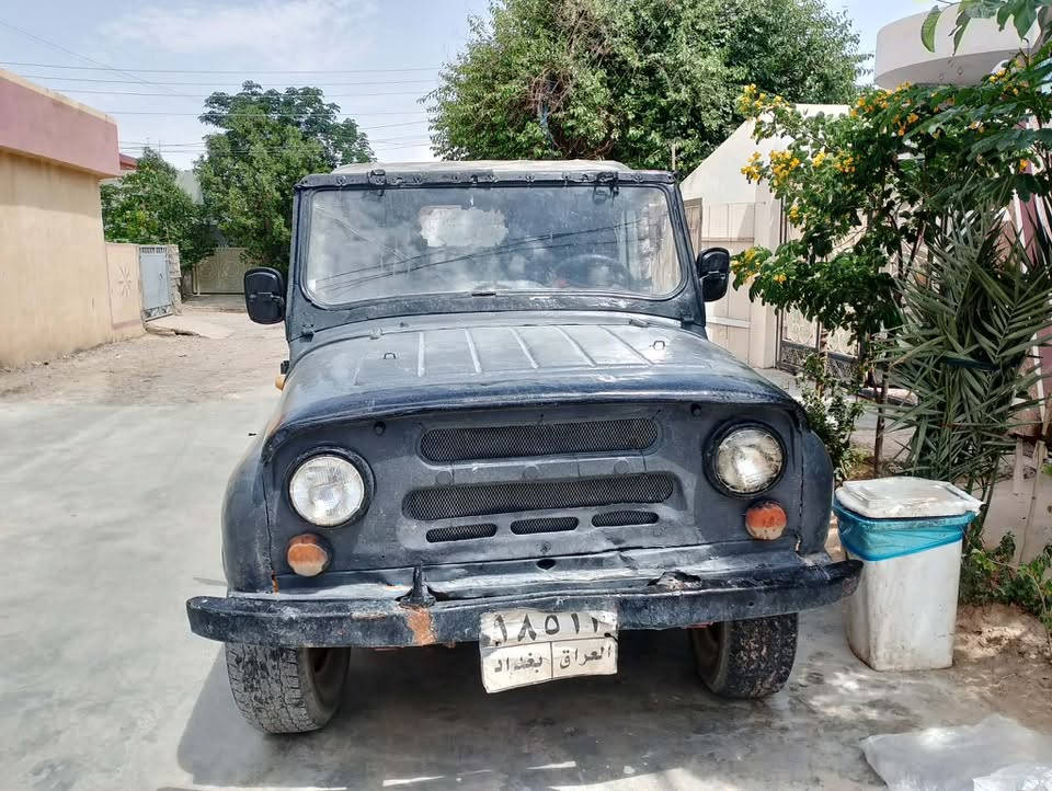 جیب بۆ فرۆشتن گێر و مەکینەی ئۆنجی
مۆدێل ٨٨ 
کارتییکی ماوە 
ئەکسل فارەیە 
یەک تۆز دوکەلی هەیە
نرخی ١٤ و کەمیک مجال 

ژم ‭***********‬
