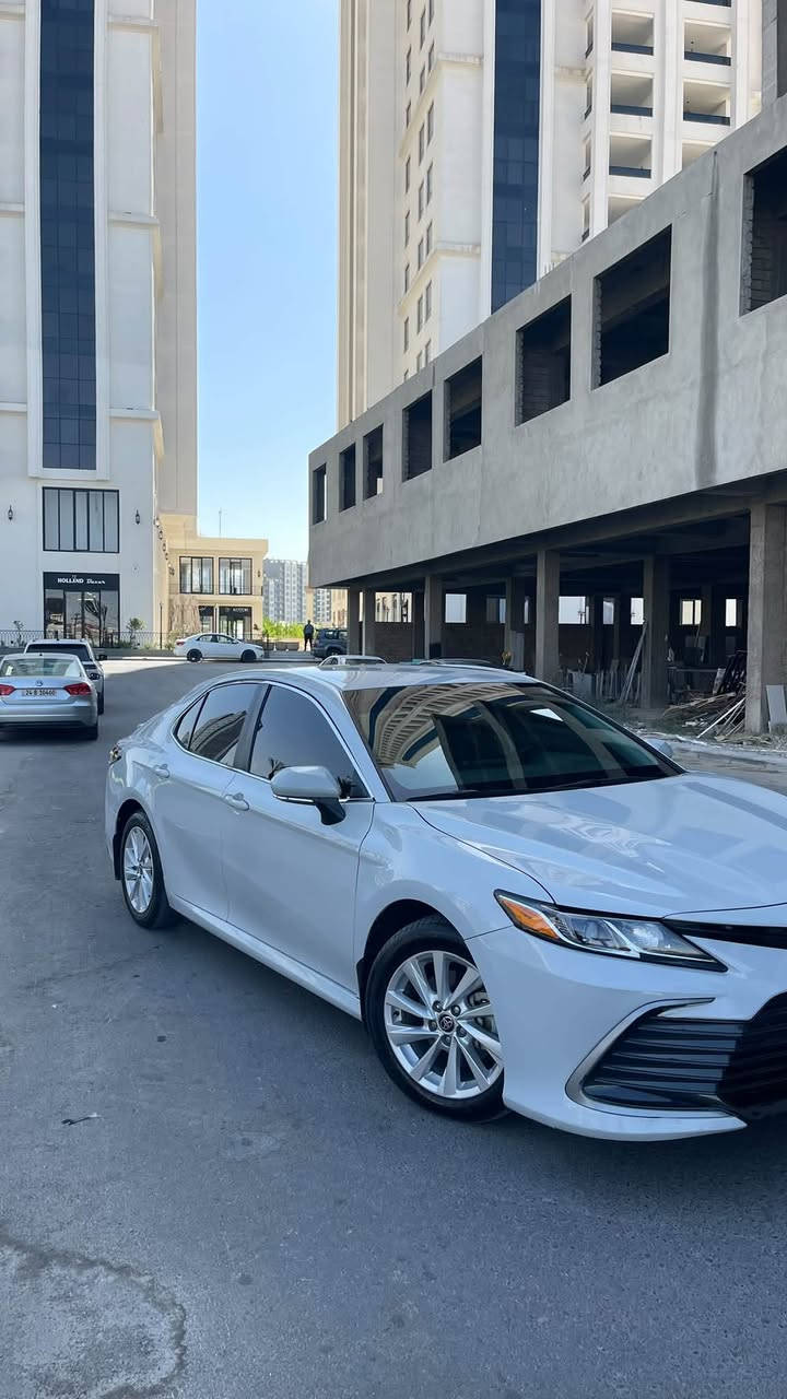 سلام عليكم
Toyota camere 
موديل 2024 
موصفات LE 
لون سمنتي 
رقم : *********** 
اسيا: ***********
