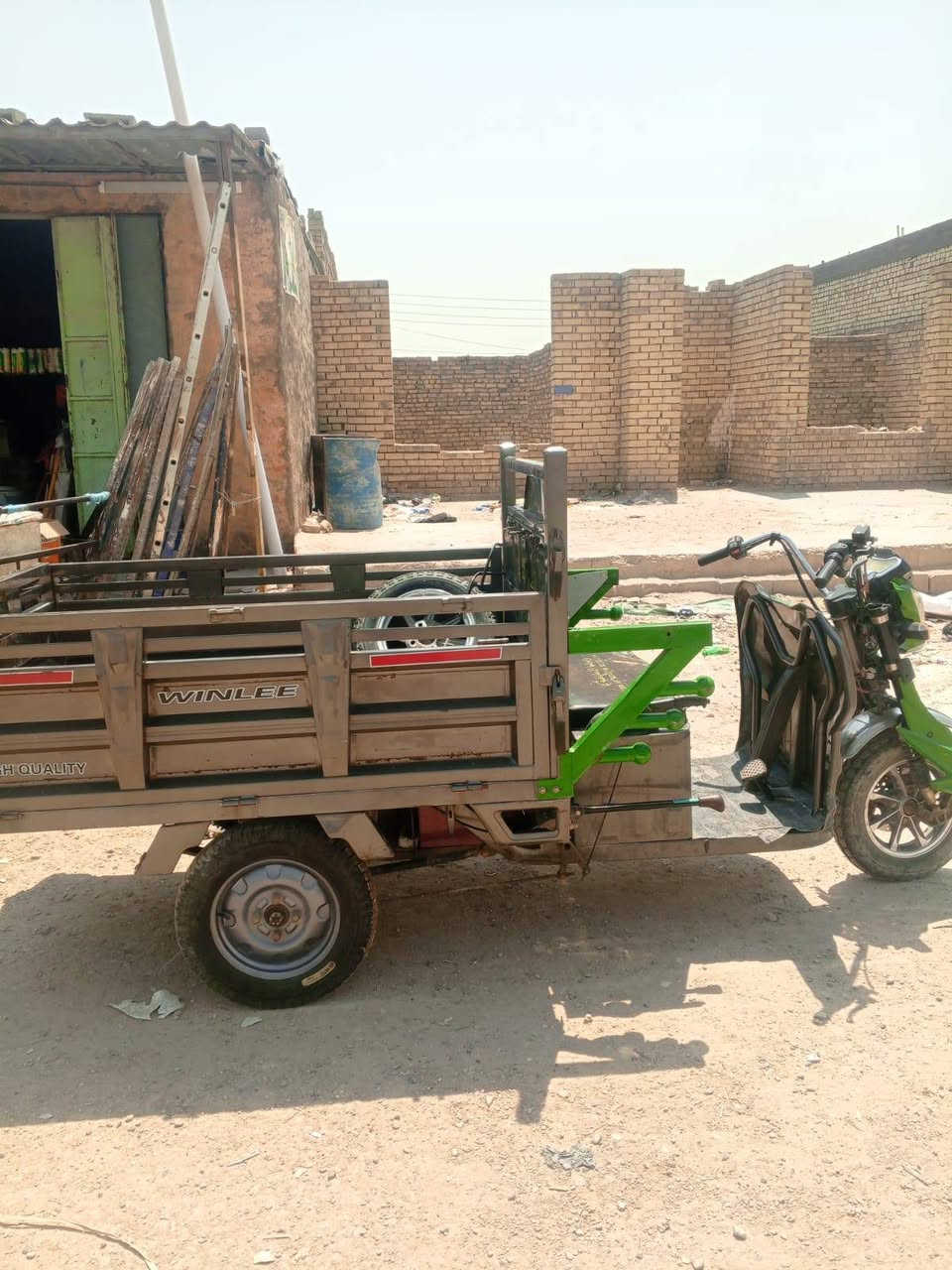السلام عليكم ستوته شحن موديل ٢٣ كهربائيا كلها شغاله.  باتريات خير من الله  السعر مليون مكاني بغداد حي الرشاد قرب فلكة حي النصر ***********
***********
