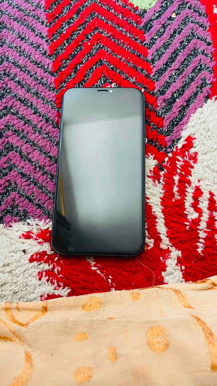 السلام عليكم للبيع ايفون 11 عادي جهاز نضيف مبدل بي بطاريه قبل سبوعين بدلتهاا اصليه وشاشه مستبدله ممتازا لاتعليك والا تئخير بل لمس جهاز يخبل ذاكره 128 فيس ايدي متوقف جهاز نضيف معنه الكلمه مال بيت سعر الجهاز 200 وبي مجال مكاني بغداد جسر ديالى القديم وهذا رقمي ***********
