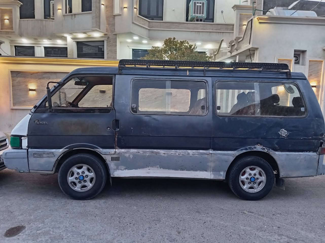 سيارة كيا صالون للبيع موديل 1994 رقم بغداد السعر 24 ورقة وبيها مجال المكان الفلوجة /الكرمة الاتصال على الرقم *********** غير متواجد على الفيس
