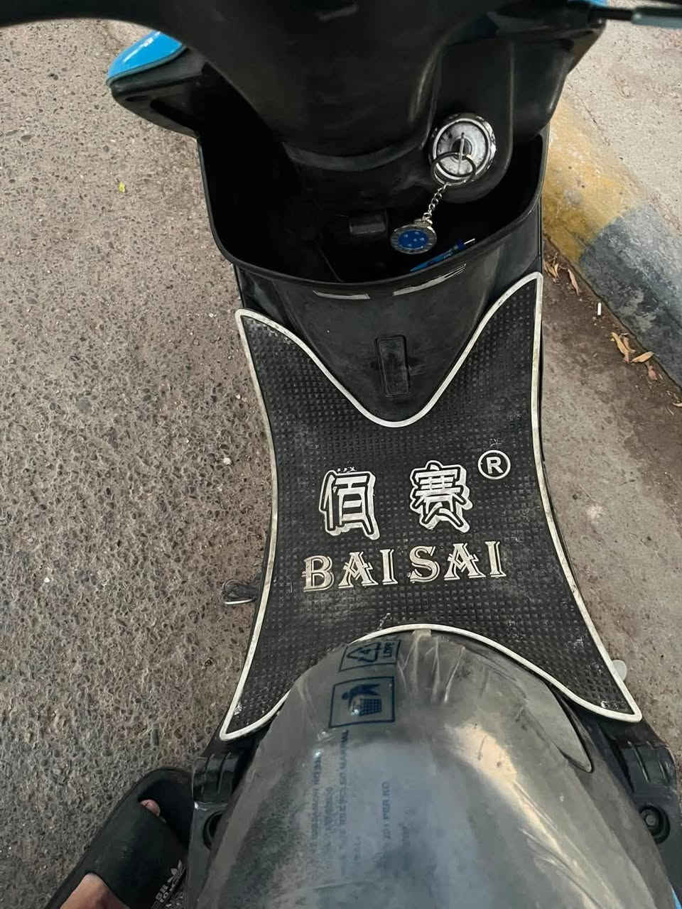 السلام عليكم دراجه بلاديه مفتوحه للبيع او مروس بماكس مال لعب قويه ايش عندك نزل بغداد الدوره دراجه سلف ونظيفه شغل واطلع وين ما تريد باي مكان***********
