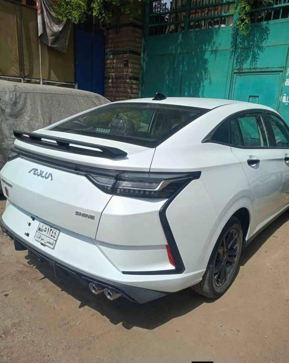 دونك فينك شاين  A30
‏Dong Feng Shine A30 2025

السيارة بعدهة بوضع الوكالة 

مكفولة من كلشي 

الموديل 2025  رقم بغداد دولي ب اسمي

الضمان 6 سنوات او 200 الف من شركة ليث العبيدي

اللون ابيض 

اشاير بلمري 

بصمة + شاشة ايباد

المقاعد جلد (٣ الوان)

الهاندبريك بصمة + اوتو ستوب

للتواصل والاستفسار  عله الواتساب *********** 
للعلم السيارة ماخذهة اقساط ابيع نظام وكاله 

التسديد يصير ستقطاع من الراتب مالي فوري اسويلك وكاله

نص مكتوب في الصور:
- bn