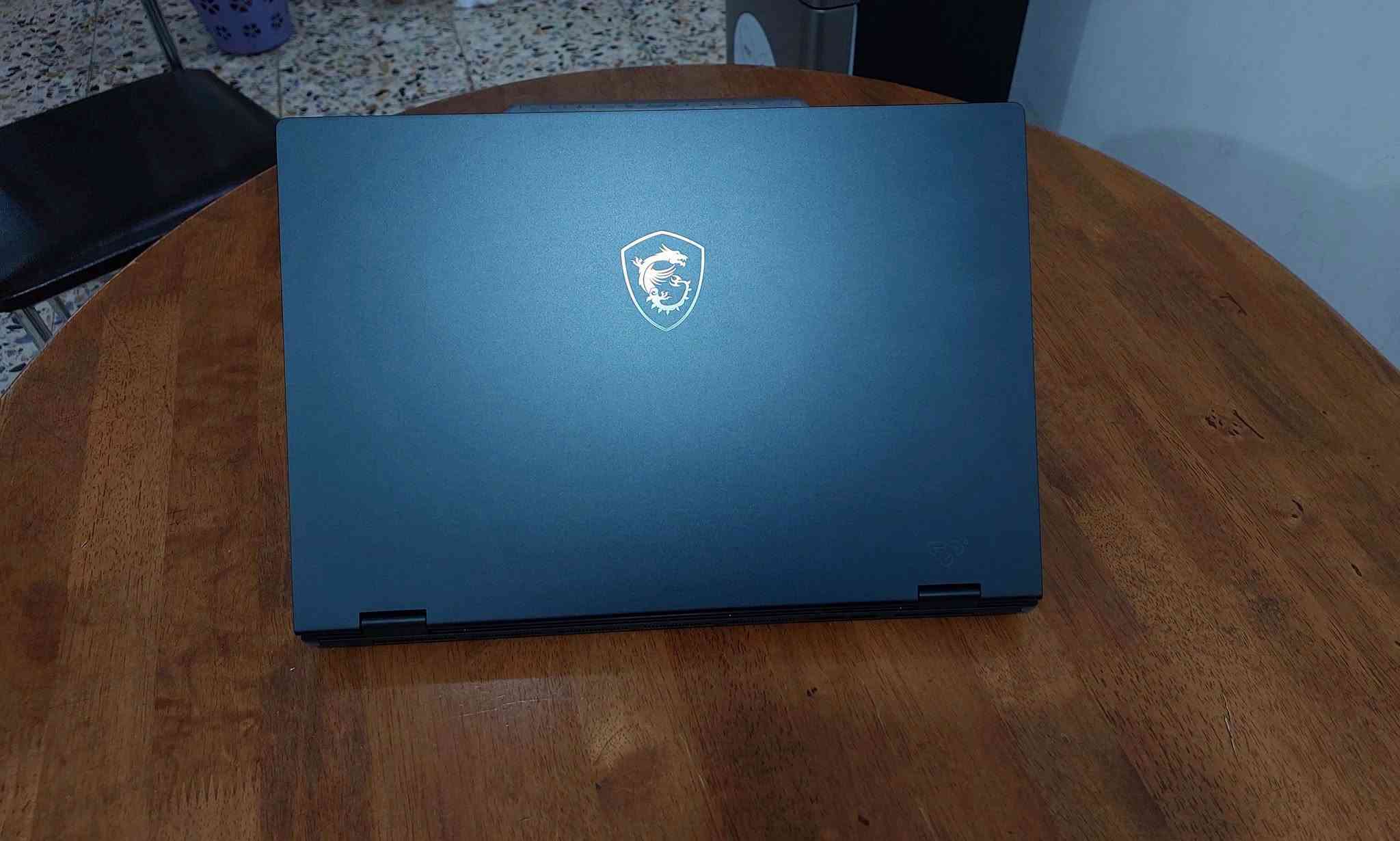 السلام عليكم ..........اللابتوب جديد بالكارتون ماركة MSI ...........معالج كور اي 7 جيل  13 فئة معالج H.......كرت شاشة خارجي RTX5050 حجم 8 كيكا منفصل...........    ورام نوع DDR5  حجم 16......  وشاشة حجم 15.6 144 فريم ...ب 900$...للاستفسار الاتصال     *********** (واتس)
