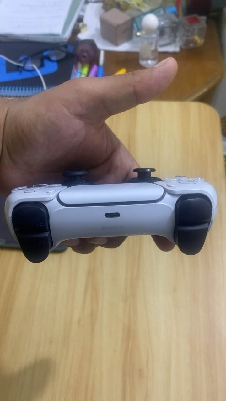 جوستيكة PS5 • اصلية • L2 معطلة
