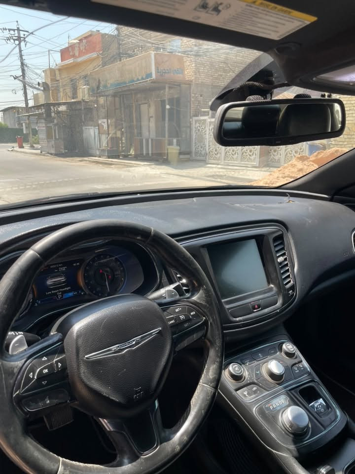 مرسيدس C200 • ٢٠١٦ • صبغ عام