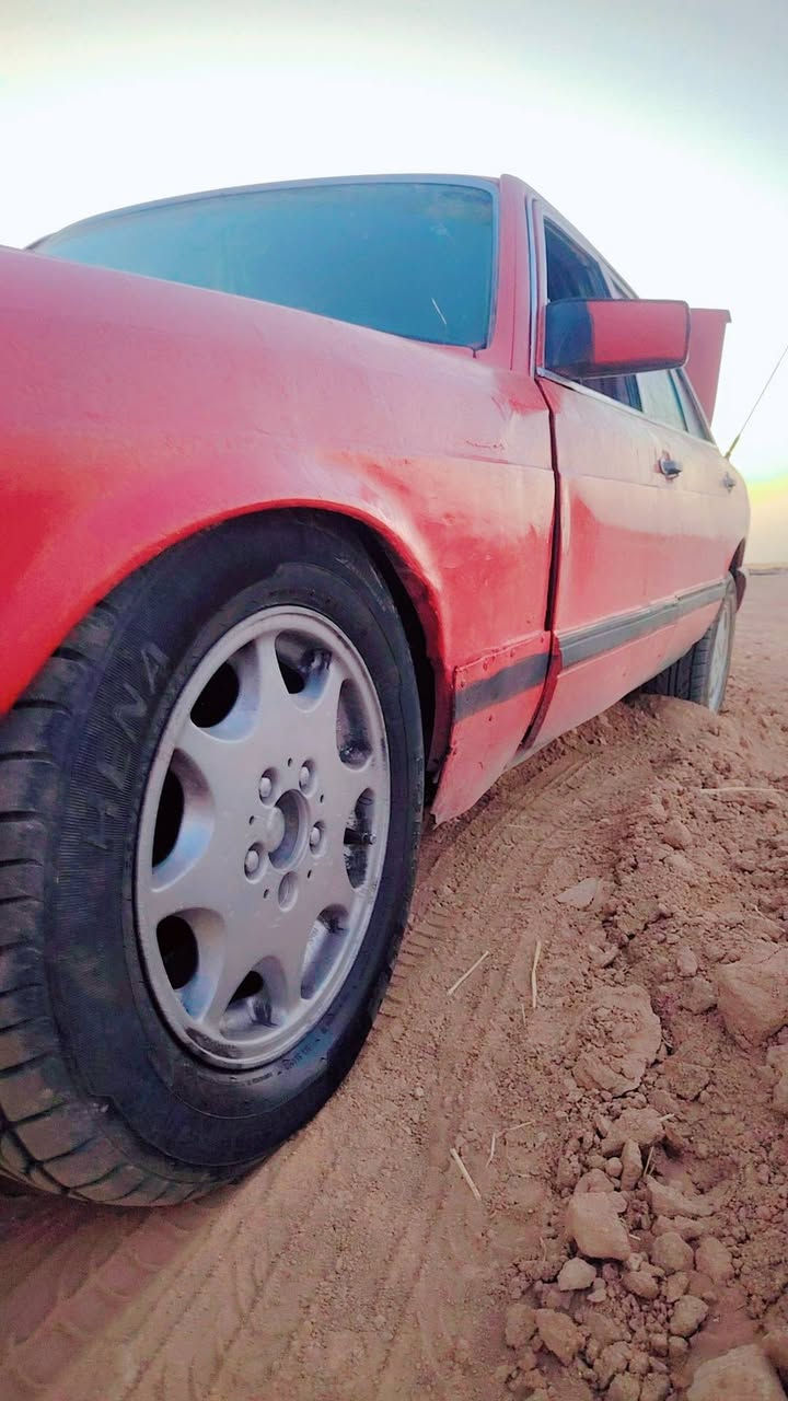 السلام عليكم مارسدس للبيع جانبو محور كير ومكينه بطه
شرط حجم 3000 بدون راعي اتكفل سرقه وعشاير وطلب رقم فحص نجف  تخم تاير جديد قبل اسبوع شاده لايت زنون 
السعر 23وبيها مجال قليل او مراوس المكان قضاء الدجيل
 
***********
*********** بي واتساب
