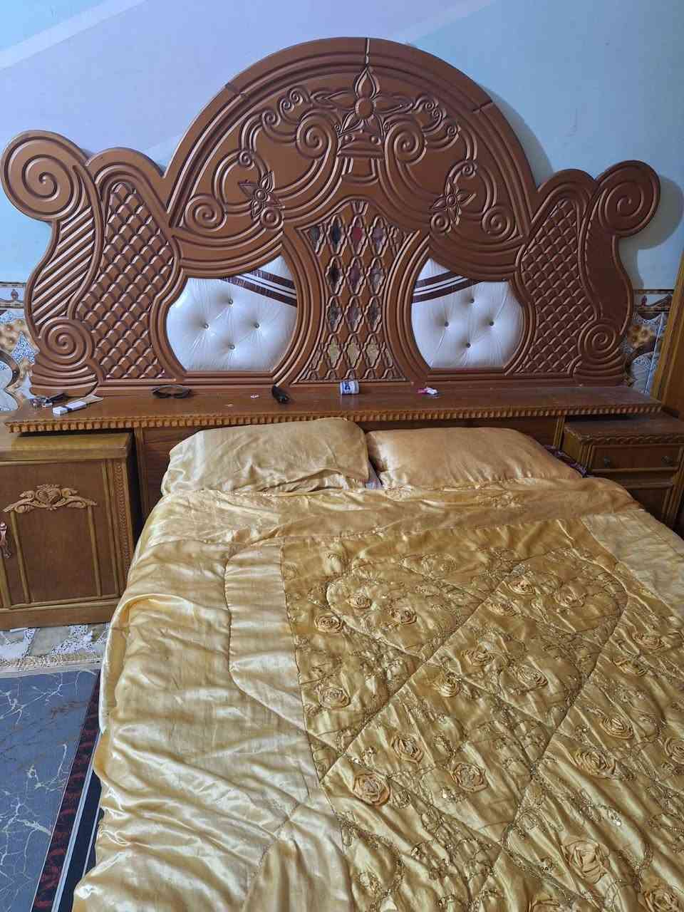 غرفه انجارة عراقية خشب اللبيع واسط التنمية 
***********
