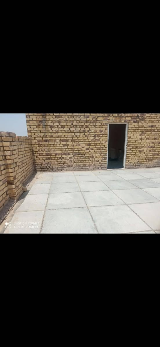 بيت مساحه 275متر بنا طابوك السقف صب
غرفتين نوم 5في 4

صاله 9في 4

مطبخ 6في 4

ستقبال 8في 4

قرب أسواق حسون مخيف 

سعره 95 استفسار مراسله الصفحه خاص

نص مكتوب في الصور:
- SHOT ON REDMI 9 AI QUAD CAMERA
- ٤:٣٠ م
- ١٥ يونيو، ٢٠٢٤
- ١٠:٤١
- SHOT ON REDMI 9
- AI QUAD CAMERA