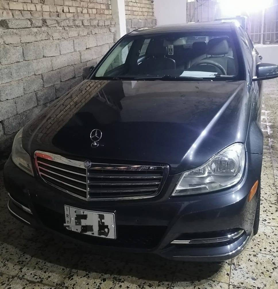 السلام عليكم،
للبيع مرسيدس C250 موديل 2014 رقم بغداد(وارد)، السيارة بحالة ممتازة ونظيفة جداً، والسعر 160 قابل للتفاوض بالمعقول.
المواصفات: ✅ شاشة كبيرة
✅ شيفترات تبديل السرعة خلف المقود
✅ تحكم من المقود (ستيرن)
✅ داخلية جلد بيج
✅ ناقل حركة تيبترونيك
✅ حساسات
✅ ماوس تحكم
✅ سقف بانوراما
✅ كاميرا خلفية
✅ نظام صوتي Harman Kardon الأمريكي
✅ مثبت سرعة (كروز كنترول)
✅ تحكم بالمرايا
✅ مقود كهربائي
بالإضافة إلى باقي مواصفات مرسيدس المعروفة.
السنوية باسمي ثاني يوم تحويل 
للاستفسار والمعلومات أكثر يرجى التواصل على الرقم ***********
