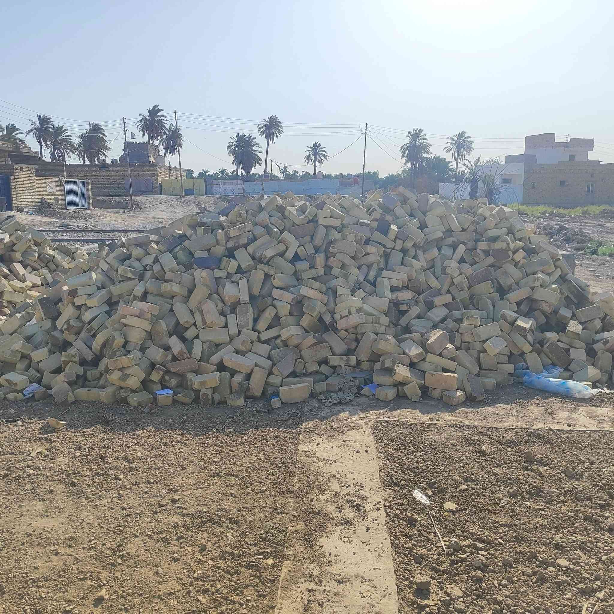 طابوك 3 دبلات للبيع
العنوان حي العسكري شارع الاساله 
قرب الاساله بالضبط 
رقم هاتف ***********
