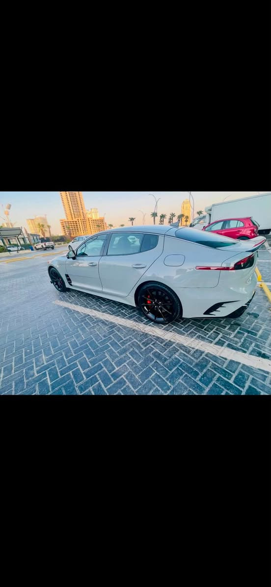 کیا ستینگەر 2022 GT2
مزود صاڵنصا بیلادی ئەمریکا گۆڕاوە.
پانۆراما ، سەماعە Boss ، داتاشۆ و داشبوڵ کامێرا ، کوشن پێش و دواوە سارد و گەرم ، کوشن کارەبایی و خەزن و مەساج ، سوکان شەفت ، سوکان کارەبایی و هەزاز و سارد و گەرم ، پێنج کامێرا 360 ، سندوق شەفت ، چەندین مواسەفاتی تر.
تەنها 50 مایل ڕۆشتووە پێشوو دوا کەبس بە شەرت
ئەگەر کڕیاریت پەیوەندی بکە لە خزمەتدام
***********
***********
