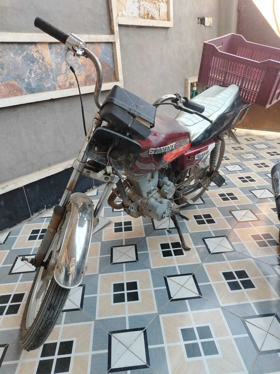 سيفون للبيع موديل ١٩ ونضيفه شاغله سعره يكون ٢٠٠ بيه مجال شي بسيط عنوان بعقوبه تقاطع الساده ع طريق عبدالله ابن علي تواصل ع هاذا رقم ***********
