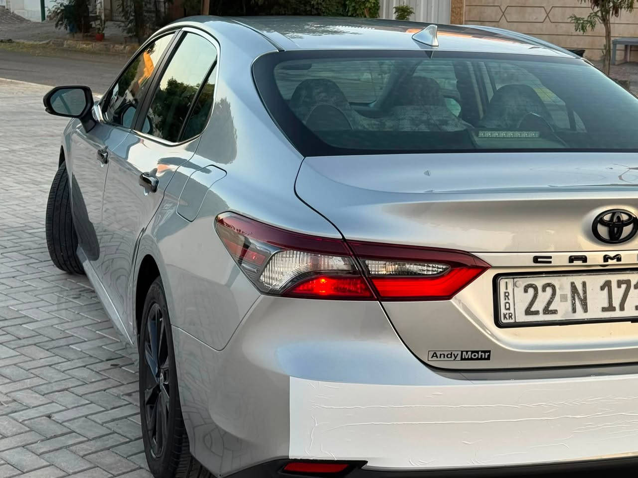 سلامُ عليكم
للبيع كامري موديل 2023 واري امريكي 

LE محسن

المواصفات بصمة تشغيل بصمة ابواب 

كشن كهرباء + كشن هيتر - رادار امامي + رادار جانبي 

تشغيل عن بعد ثلاث انظمة قيادة شاشة كامرة 

سيارة جديدة بدون صرف دينار 

رقم اربيل جديد سنوية جديدة بسمي تحويل وكالة 

الضرر فقط بنيد صبغ بدون دواخل بدون ايرباك 

كل الصور مرفق والسونار مرفق الضرر مرفق بلمنشور 

السعر 196 وبي مجال بعد المعاينة 

العنوان ديالى خانقين 

موبايل ***********
