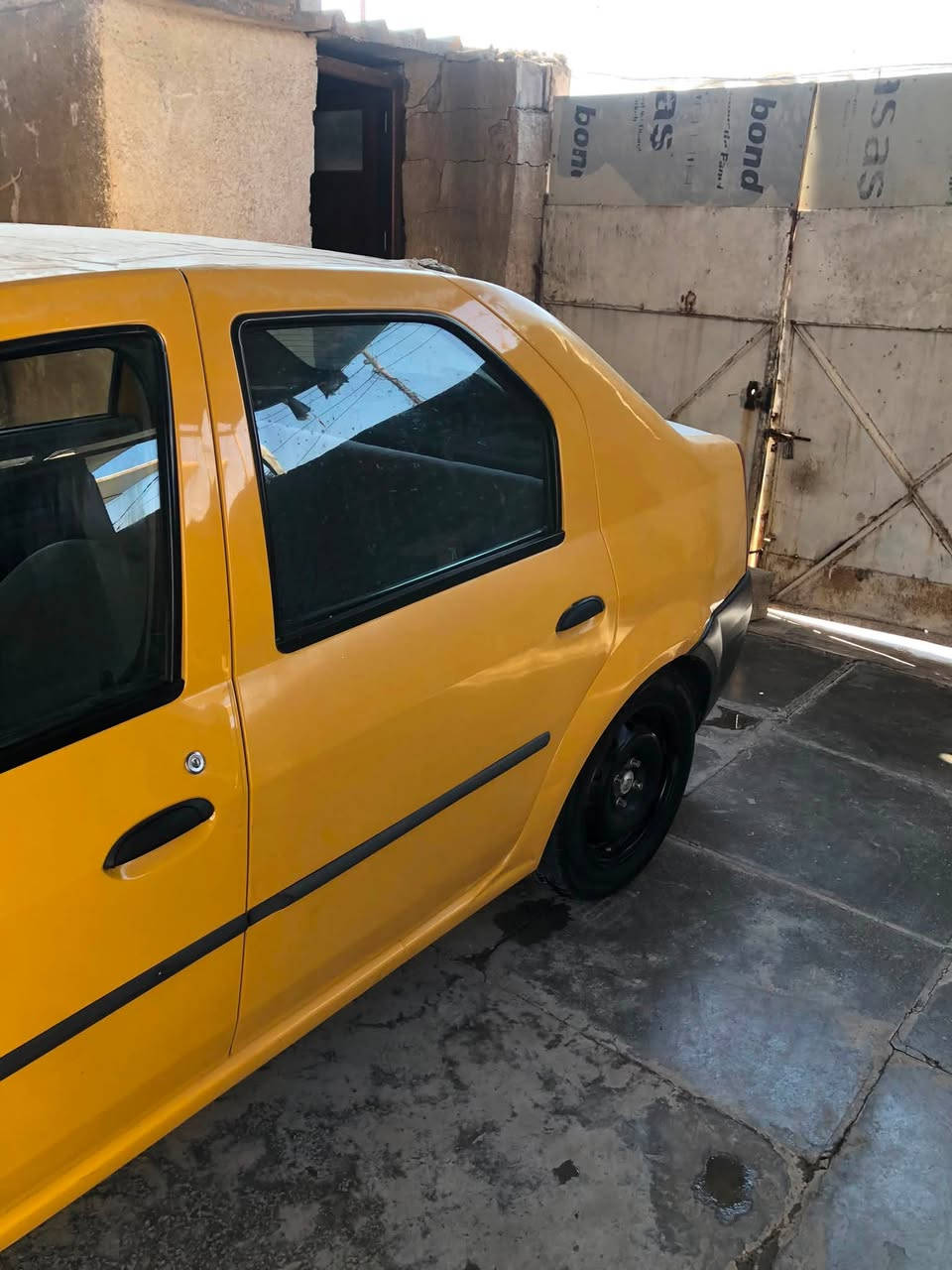سلام عليكم رينو موديل 14
سترين بور جام كهربائي 
كير مكنيه جديد لا تبخير لا نضوح كفاله كير مع المكينه 
حداديته 75 % رقم انكليزي الجديد رقم ديالى 
كشرته حلوه فقط نص باب صبغ باب الخلفي لسيايق 
تبريد نقصه غاز سنويه ما ساقطه هزه هم ما ساقطه 
معروضه ب40 ورقه بيها مجال لطيبين 
مكانه زعفرانيه 
الرقم 
‏‭***********‬
