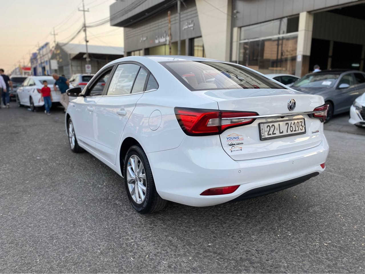 MG5   2023   Comford 
کۆمفۆرد بەسمە ناو زەرد کامیرە حەساس ڤۆلیۆم تەحکم سوکان و تەحدید سورعە لایت لید و زینون بیلادی تاخم گاعیە قالب ٢ بست pdr هەیە بێ سبوغ بێ لێدان بێ تەزرە هەمووی بەشەرت نرخی ٩٨ و مەجالی کەم 
*********** أربيل, العراق
