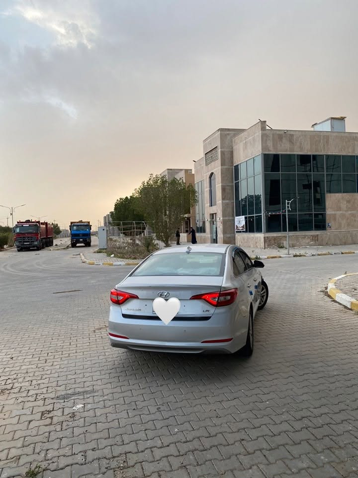 السلام عليكم سوناتا 2018 ادوات مكينه 2000 وارد كوري السياره غاز اصل تفويلتها 13 الف 
مكينتها وگيرها كفاله شرط الفحص متؤمه طبق الاصل شرط الحاسبه كصتها جنطه روح بيها وين ميعجبك السياره جاهزه من كلشي ونظيفه ، سعرها 52 وبيها مجال قليل مكاني نجف للتواصل ***********
