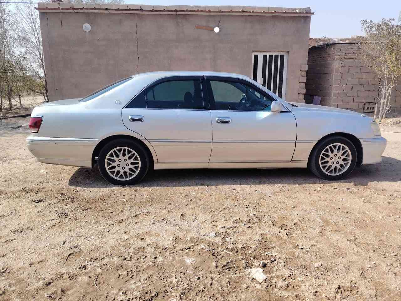 جنون ملكه كصه جنطه البيع او مراوس كير ومحرك مكفولات حداديه جديده رقم سليمانيه وسنويه طبق الصل دواخل ملكي اسود المكان الزبير السفسار السعر30 وبيه مجال التصال على رقم بيه واتساب ***********
