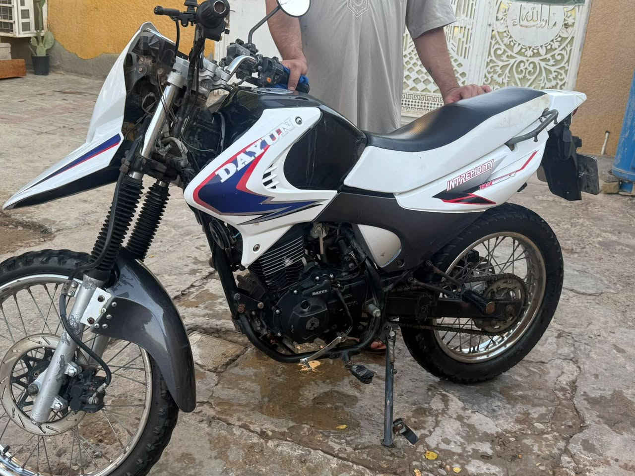 قفاز للبيع موديل2016  الأرقام انكليزي بسمي  
للتواصل حول السعر 
📲***********

نص مكتوب في الصور:
- SOUND ON!
